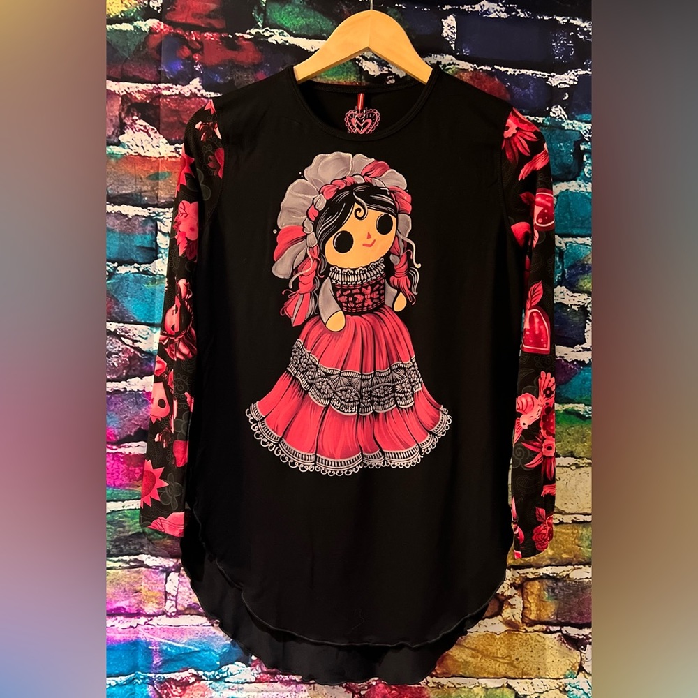 Long sleeve, floral, shirt, black, and pink